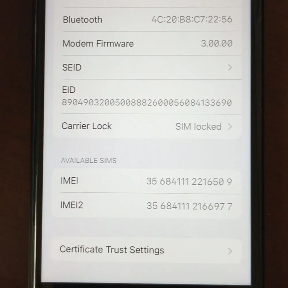 Apple iPhone SE 64GB Pre-Owned 2nd Generation